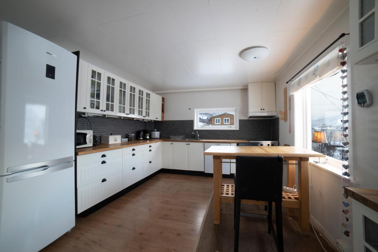Fjordgard Segla Guesthouse - With View Of Fjord מראה חיצוני תמונה