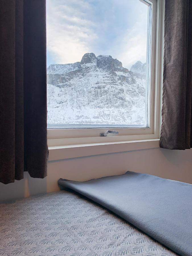 Fjordgard Segla Guesthouse - With View Of Fjord מראה חיצוני תמונה